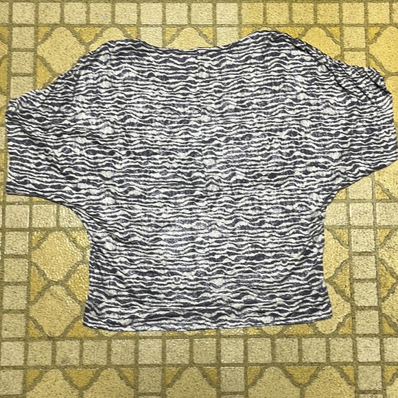 BNWOT Juicy Couture dressy shirt. - Picture 11 of 12